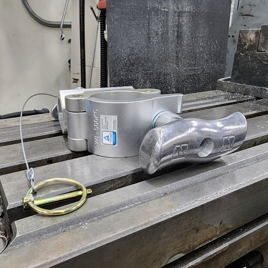 1-1/2" Grid Clamp - Aluminum 05