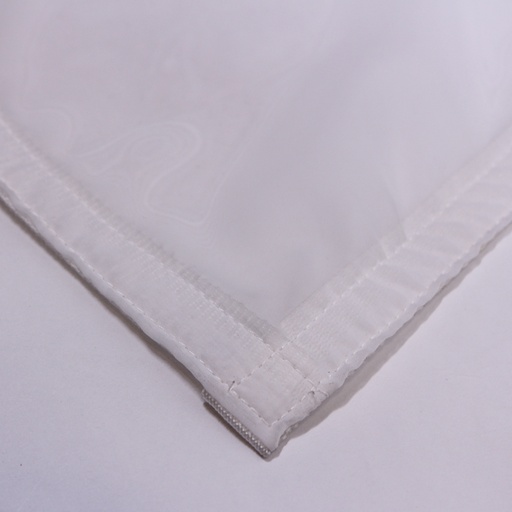 [LRG-1212K-W07] White 1/4 Silk Rag